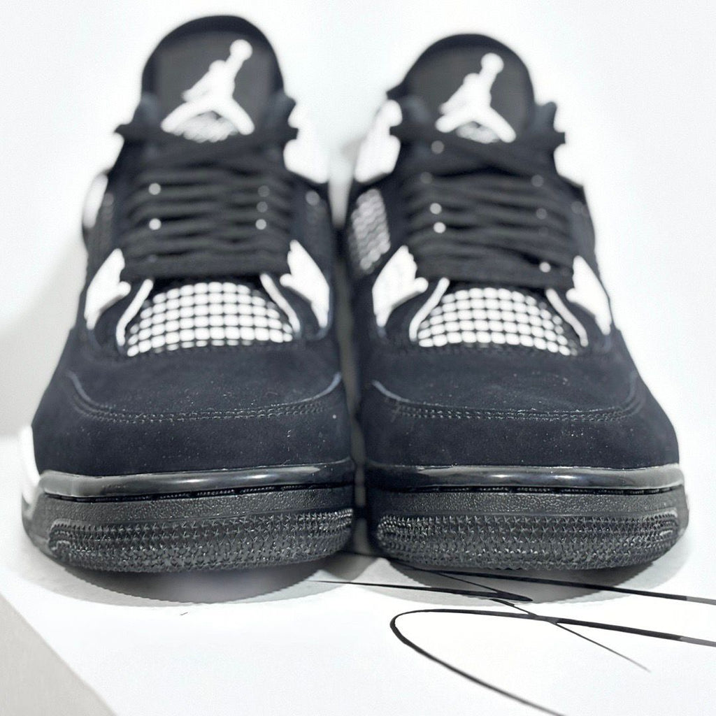 Air Jordan 4 retro “white thunder”