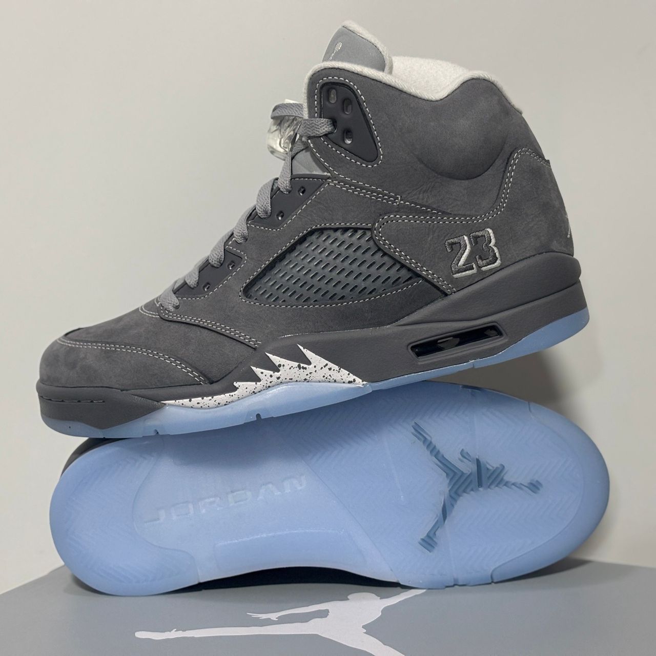 Air Jordan 5 retro “wolf grey”